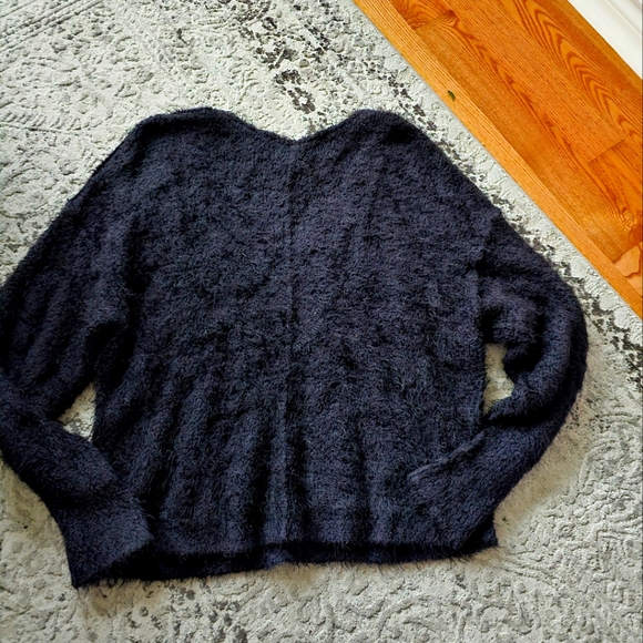 Free People Sweater - Picture 2 of 4